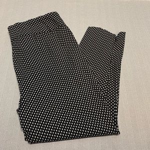 Roz & Ali Black and White Diamond Pants Size 16